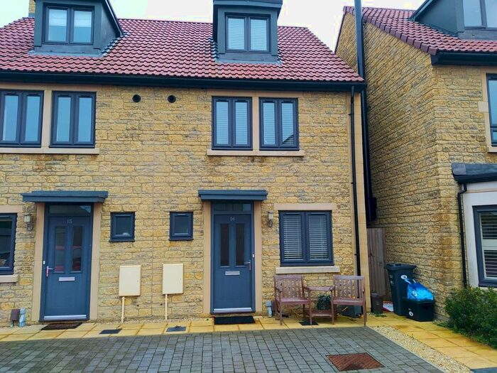 3 Bedroom Property To Rent In The Old Nurseries, Frome, BA11