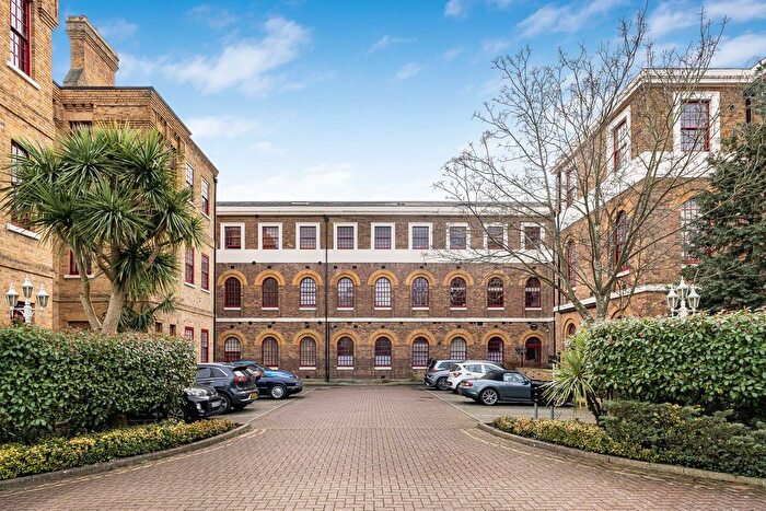 7 Bedroom Flat For Sale In West Park Road, Southall, UB2