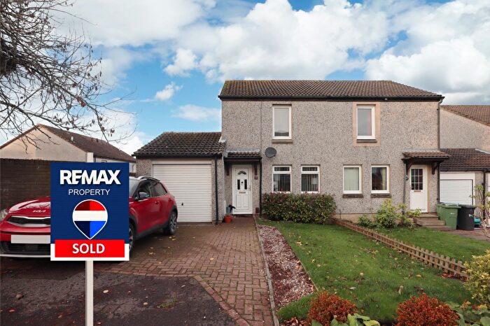 2 Bedroom Semi-Detached House For Sale In Castle Crescent, East Calder, EH53