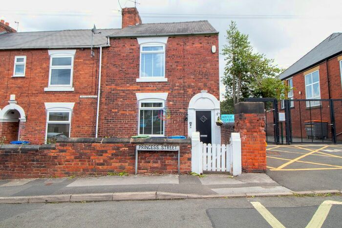 2 Bedroom End Of Terrace House To Rent In Princess Street, Brimington, S43