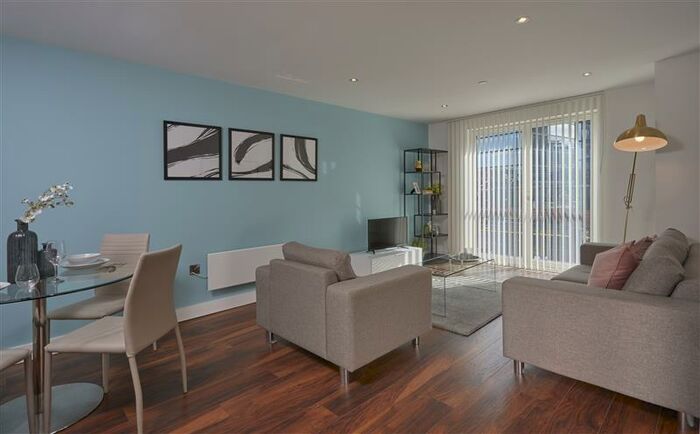 3 Bedroom Apartment To Rent In Greengate Salford, M3