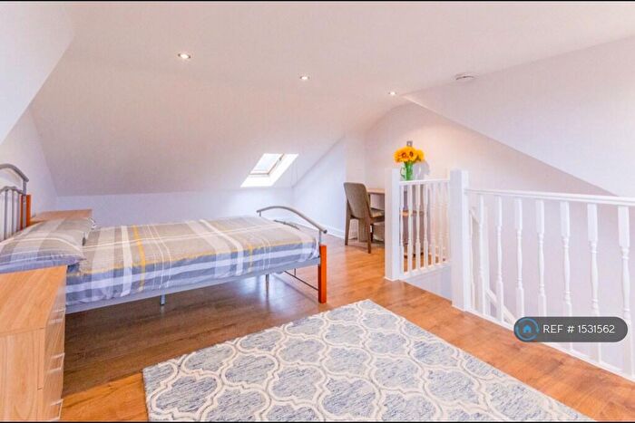 4 Bedroom Terraced House To Rent In Cleveland Road, Southsea, PO5