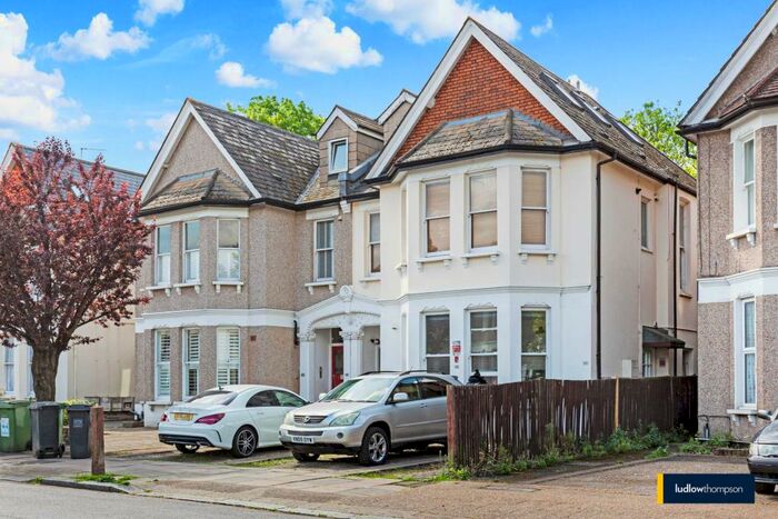 2 Bedroom Flat To Rent In Culverley Road, London, SE6
