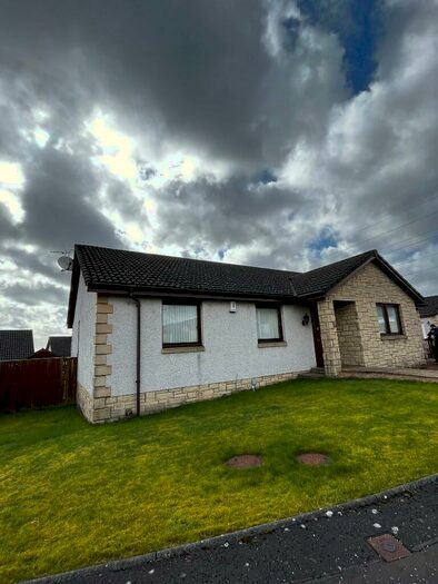 3 Bedroom Detached Bungalow To Rent In St. Margaret Wynd, Dunfermline, Fife, KY12