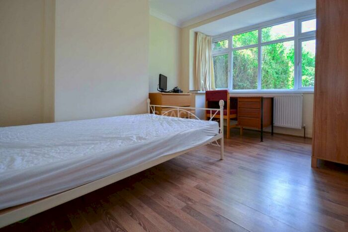 4 Bedroom Semi-Detached House To Rent In Erleigh Court Gardens, Reading, RG6