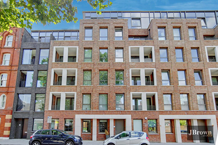 2 Bedroom Apartment To Rent In Wentworth Street, London, E1
