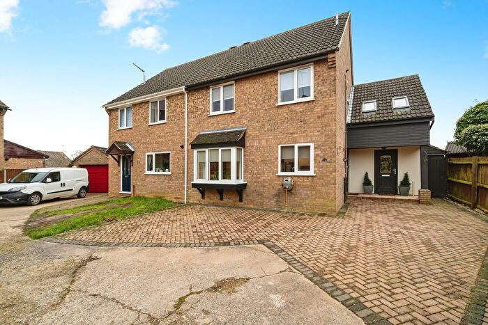 5 Bedroom Semi-Detached House For Sale In Gunton Road, Loddon, Norwich, NR14