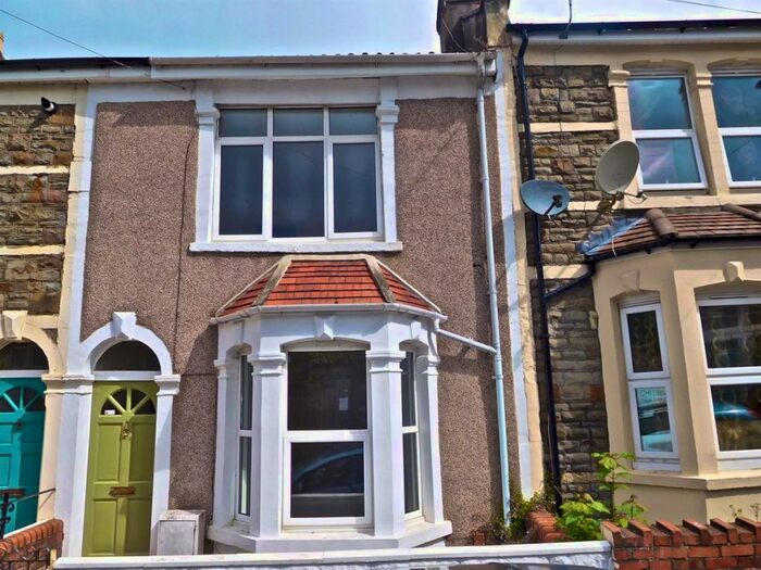 3 Bedroom Terraced House To Rent In Vicarage Road, Whitehall, BS5