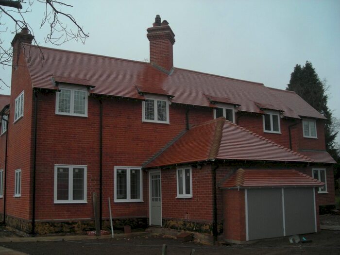 2 Bedroom Flat To Rent In London Road South, Merstham, Redhill, RH1