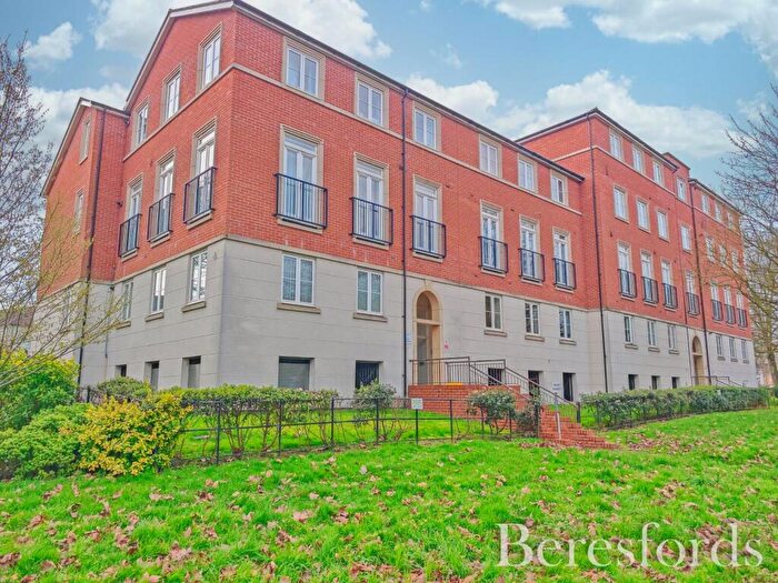 2 Bedroom Apartment For Sale In Circular Road South, Colchester, CO2