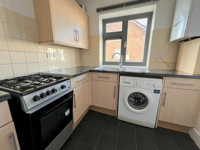 1 Bedroom Flat To Rent In Petal Court, St Martins Avenue, E6