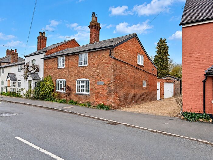 2 Bedroom Semi-Detached House For Sale In Southam Road, Dunchurch, Rugby, CV22