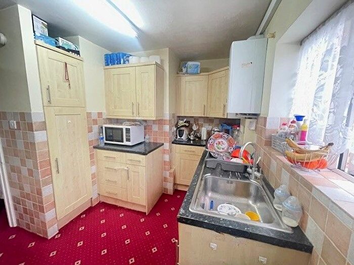 2 Bedroom Flat For Sale In Church Lane, London, NW9
