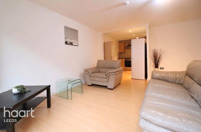 2 Bedroom Apartment For Sale In Concord Street, Leeds, LS2