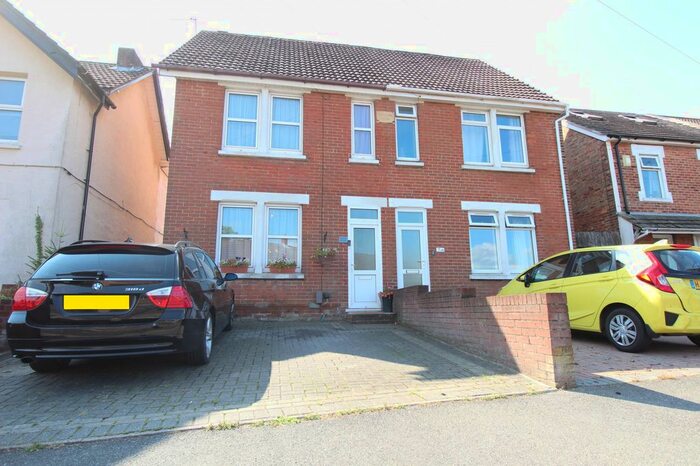 3 Bedroom Semi-Detached House To Rent In Dawkins Road, Hamworthy, Poole, Dorset BH15