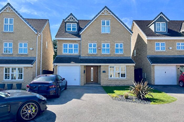 5 Bedroom Detached House For Sale In Scotty Brook Crescent, Glossop, SK13