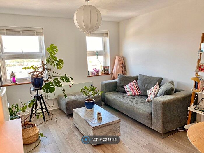1 Bedroom Flat To Rent In Finsbury Road, Brighton, BN2