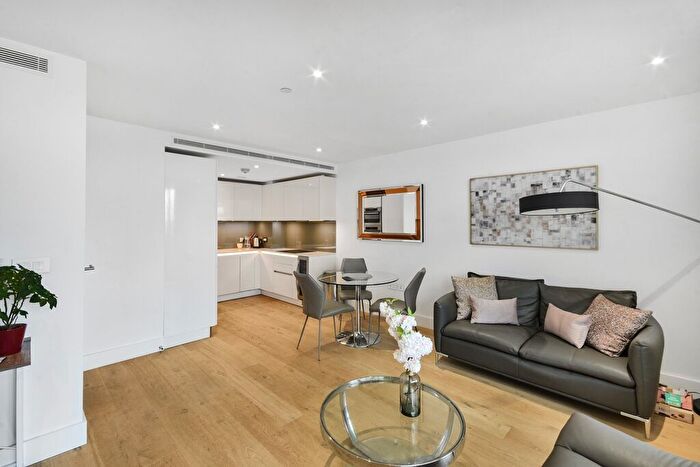 1 Bedroom Flat To Rent In Lombard Wharf, London, SW11