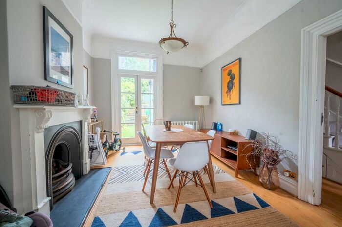 4 Bedroom House To Rent In Charlton Church Lane, Charlton, London, SE7