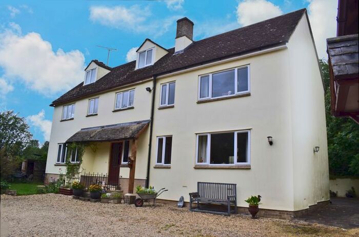 6 Bedroom Detached House For Sale In Gagingwell, Chipping Norton, OX7