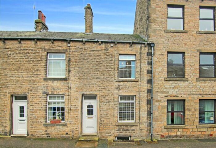 2 Bedroom Terraced House For Sale In Rose Terrace, Bradley, BD20
