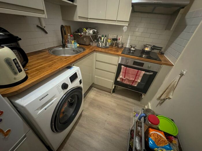 1 Bedroom Flat To Rent In Argyle Road, Ilford, IG1