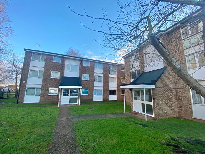 2 Bedroom Flat To Rent In Queen Mary Avenue, Tilbury, RM18