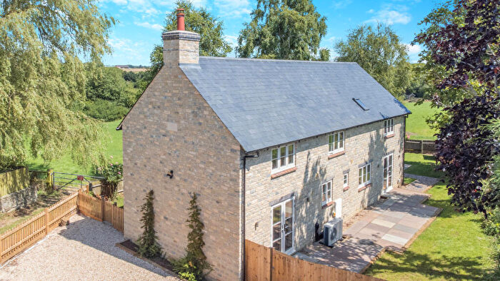 3 Bedroom Detached House For Sale In Duck End Hinton In The Hedges Brackley, Northamptonshire, NN13