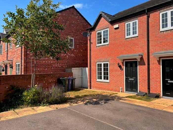 3 Bedroom Semi-Detached House To Rent In Insall Way, Auckley, Doncaster, South Yorkshire, DN9