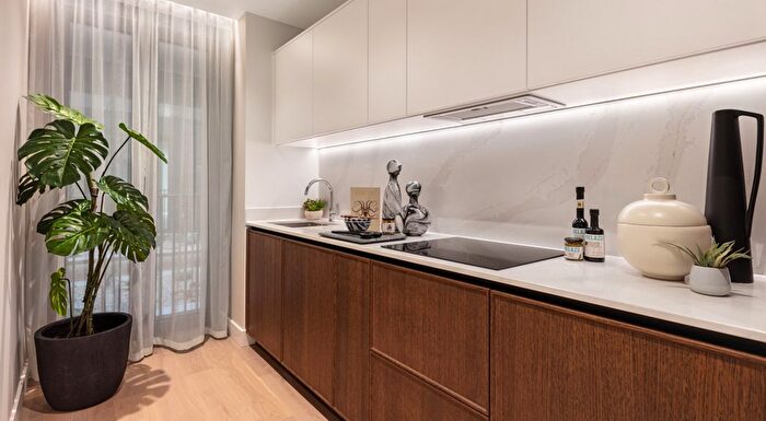 1 Bedroom Flat To Rent In Emblem House, Postmark, WC1X