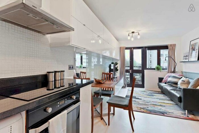 2 Bedroom Apartment To Rent In Hackney Road, Shoreditch, E2