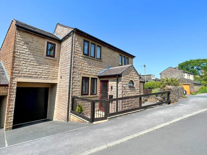 4 Bedroom Link Detached House For Sale In Bouldergate, Marsden, Huddersfield, HD7