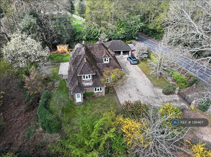 4 Bedroom Detached House To Rent In The Ridges, Wokingham, RG40