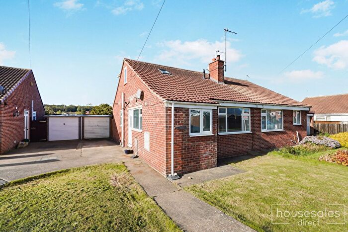 3 Bedroom Semi-Detached Bungalow For Sale In Watson Close Hunmanby, Filey, YO14
