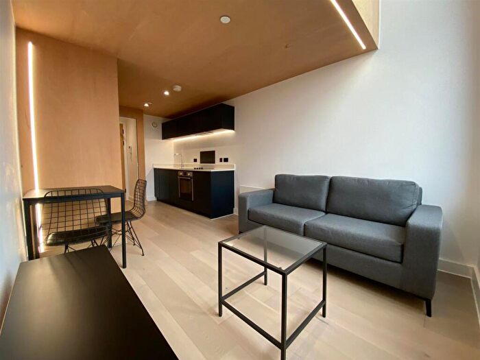 1 Bedroom Apartment For Sale In Sky Gardens, Spinners Way, Manchester, M15
