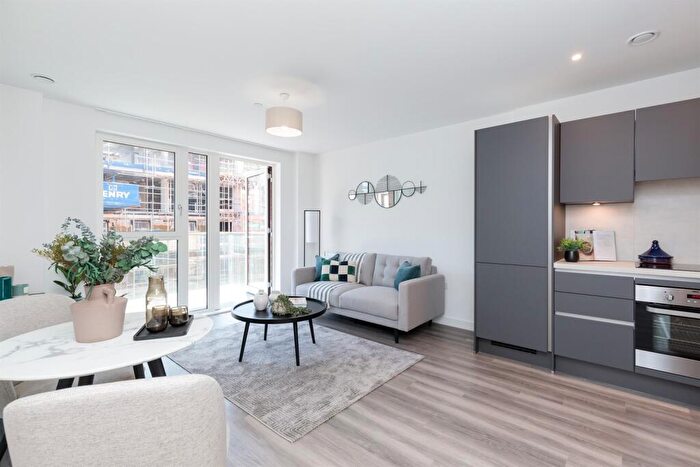 1 Bedroom Flat To Rent In Thunderer Street, London, E13