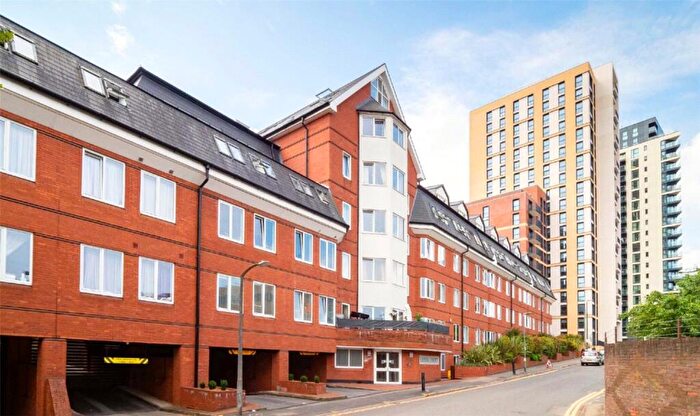 1 Bedroom Apartment To Rent In Sutton Court Road, Sutton, SM1