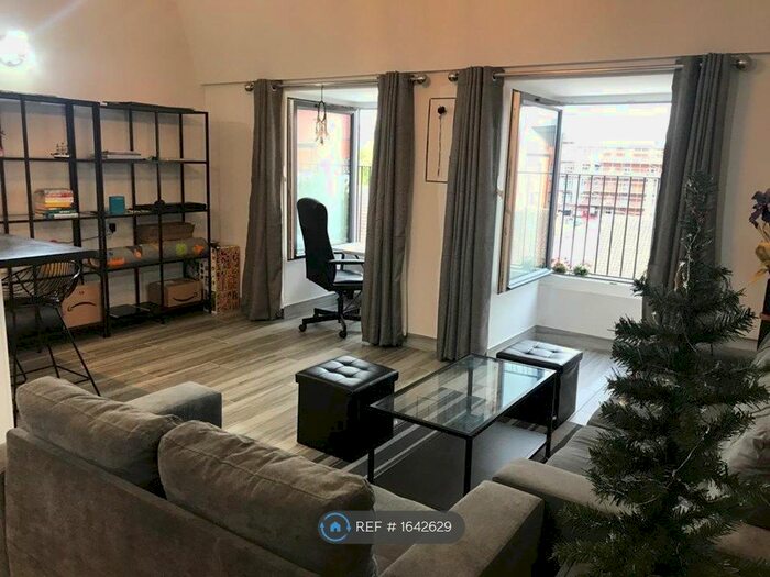 1 Bedroom Flat To Rent In Church Road, Ashford, TW15