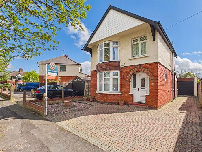 3 Bedroom Detached House For Sale In Wellsprings Road, Longlevens, Gloucester, GL2