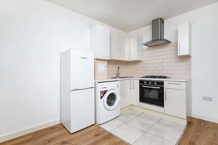 1 Bedroom Flat To Rent In Homesdale Centre, Bromley, BR1