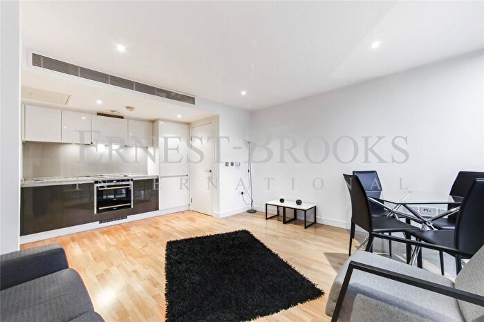 1 Bedroom Apartment To Rent In Landmark East Tower, Canary Wharf, E14