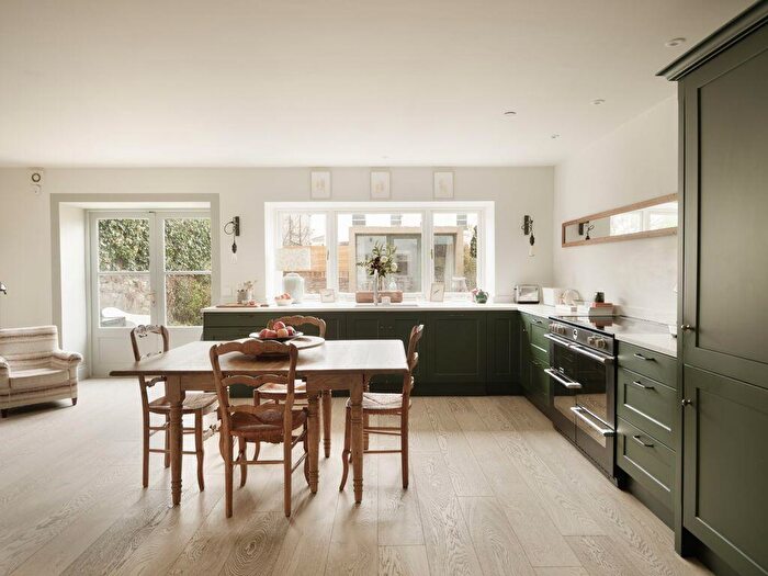 4 Bedroom Town House For Sale In Greenway Road | Redland, BS6