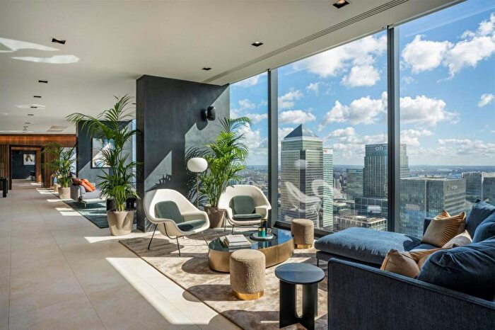 Studio For Sale In Landmark Pinnacle, Tower Hamlets, London, E14
