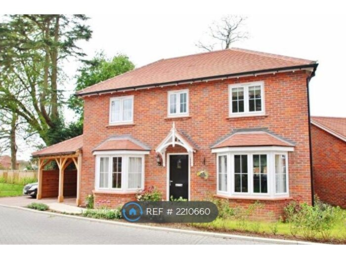 3 Bedroom Detached House To Rent In Abrahams Close, Amersham, HP7