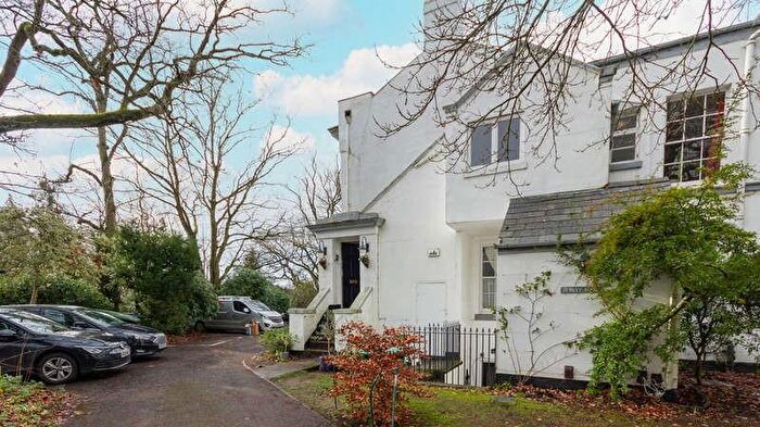 2 Bedroom Apartment To Rent In Old Church Road, Harborne, Birmingham, B17