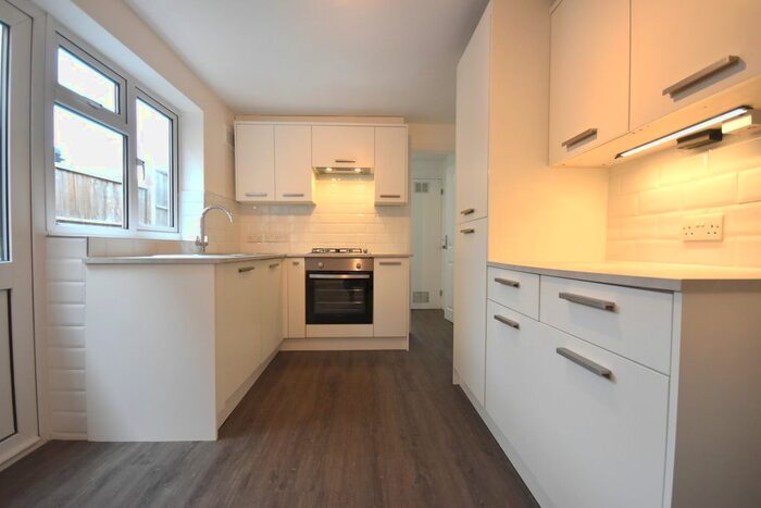 2 Bedroom Flat To Rent In Nelson Road, London, SW19
