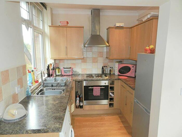 1 Bedroom Flat To Rent In Otley Road, Leeds, LS16