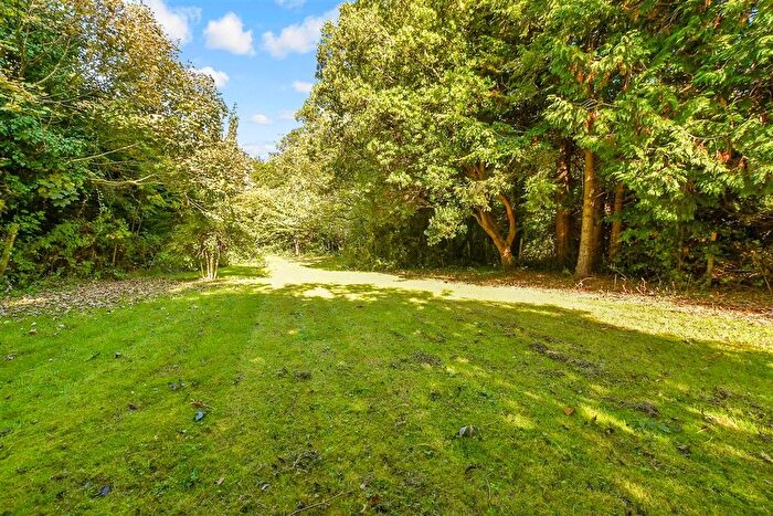 3 Bedroom Detached House For Sale In Cuckoo Lane, Tonbridge, Kent, TN11