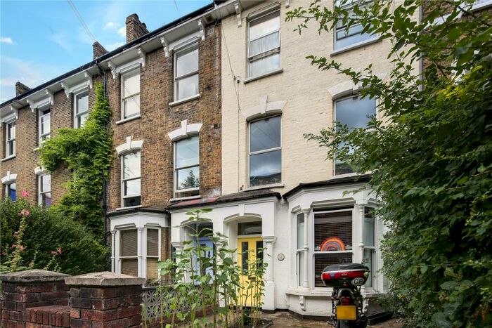 2 Bedroom Flat To Rent In Anton Street, London, E8