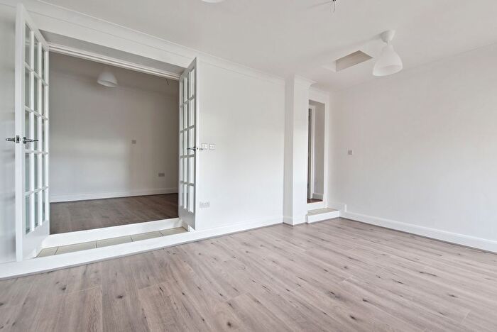 1 Bedroom Flat To Rent In Burnley Road, London, NW10